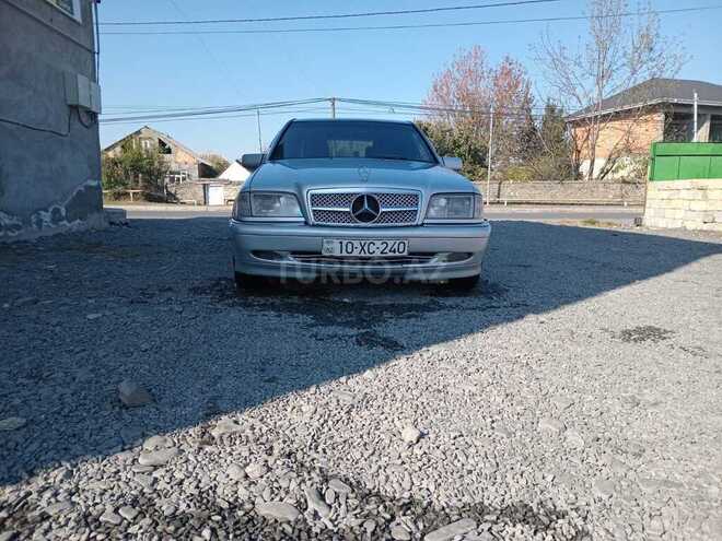 Mercedes C 240 1999, 288,000 km - 2.4 l - Zaqatala