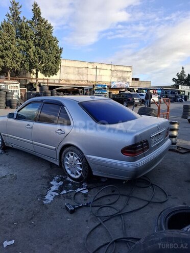 Mercedes E 220 d 2000, 452,666 km - 2.2 л - Bakı