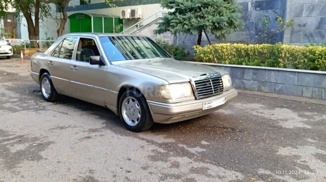 Mercedes E 200 1987, 283,000 km - 2.0 l - Bakı