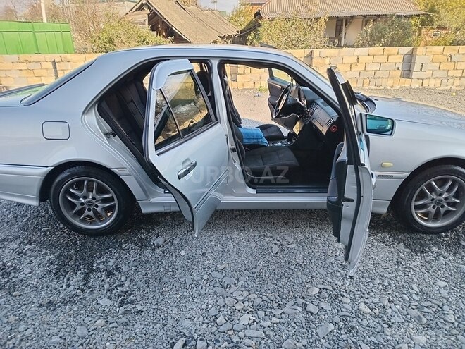 Mercedes C 240 1999, 288,378 km - 2.4 l - Zaqatala