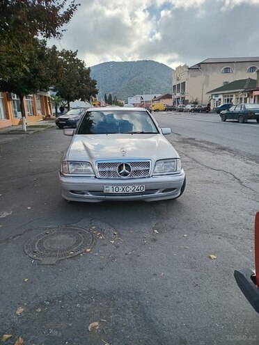 Mercedes C 240 1999, 288,378 km - 2.4 l - Zaqatala