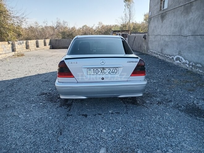 Mercedes C 240 1999, 288,378 km - 2.4 l - Zaqatala