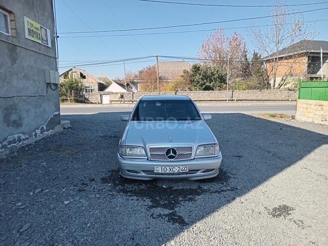 Mercedes C 240 1999, 288,378 km - 2.4 l - Zaqatala