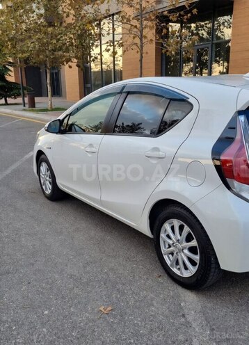 Toyota Aqua 2016, 132,000 km - 1.5 l - Bakı