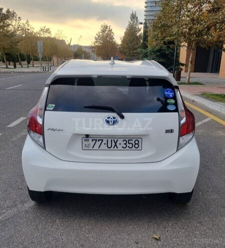 Toyota Aqua 2016, 132,000 km - 1.5 l - Bakı