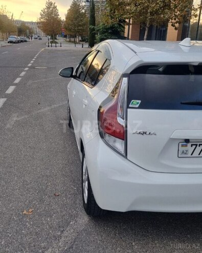 Toyota Aqua 2016, 132,000 km - 1.5 l - Bakı