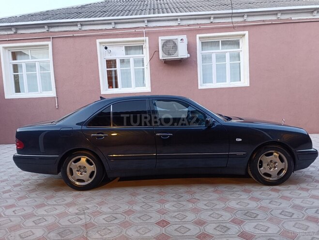 Mercedes E 230 1997, 304,191 km - 2.3 l - Qazax