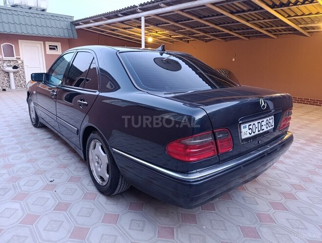 Mercedes E 230 1997, 304,191 km - 2.3 l - Qazax
