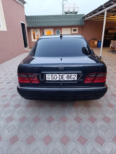 Mercedes E 230 1997, 304,191 km - 2.3 l - Qazax