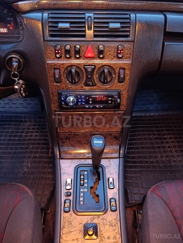 Mercedes E 230 1997, 304,191 km - 2.3 l - Qazax