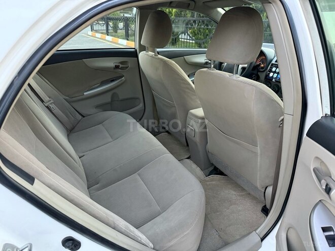 Toyota Corolla 2011, 138,000 km - 1.8 l - Bakı