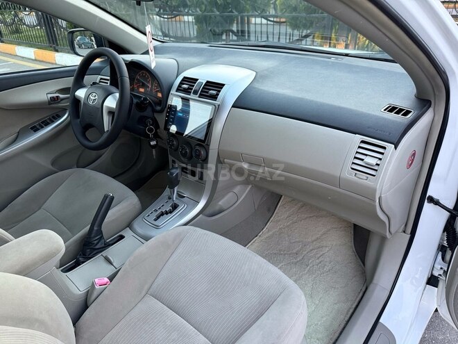 Toyota Corolla 2011, 138,000 km - 1.8 l - Bakı