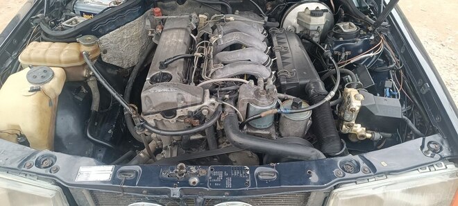 Mercedes 190 1992, 345,600 km - 2.5 l - Sumqayıt