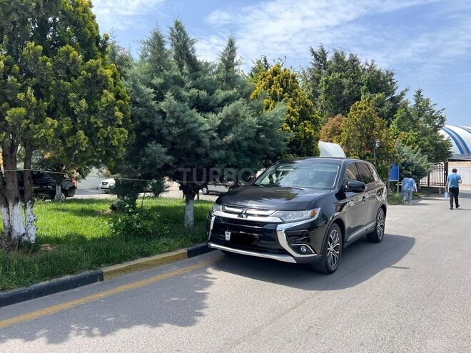 Mitsubishi Outlander 2016, 62,000 km - 2.4 l - Bakı
