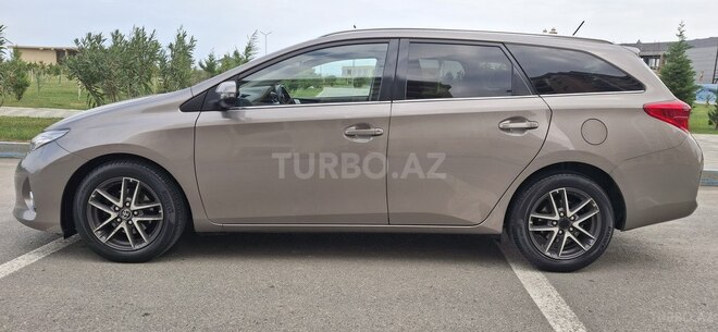 Toyota Auris 2014, 192,400 km - 1.4 l - Sumqayıt
