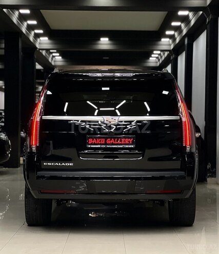 Cadillac Escalade 2018, 32,000 km - 6.2 л - Bakı