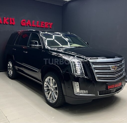 Cadillac Escalade 2018, 32,000 km - 6.2 л - Bakı