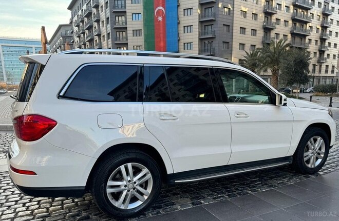 Mercedes GL 350 4MATIC 2015, 196,340 km - 3.0 l - Bakı
