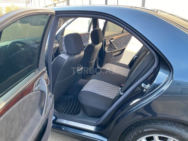 Mercedes E 220 d 2000, 278,560 km - 2.2 l - Tovuz