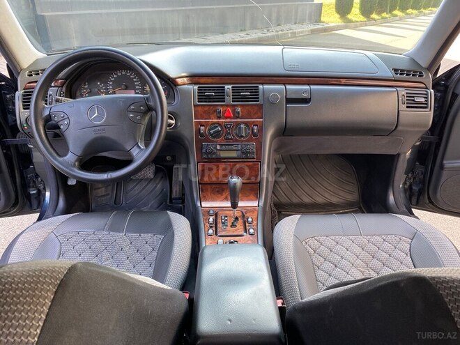 Mercedes E 220 d 2000, 278,560 km - 2.2 l - Tovuz