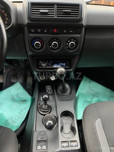 LADA (VAZ) Niva 2024, 25,000 km - 1.7 l - Gəncə