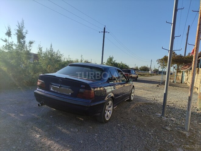 BMW 520 1992, 196,300 km - 2.0 л - İmişli