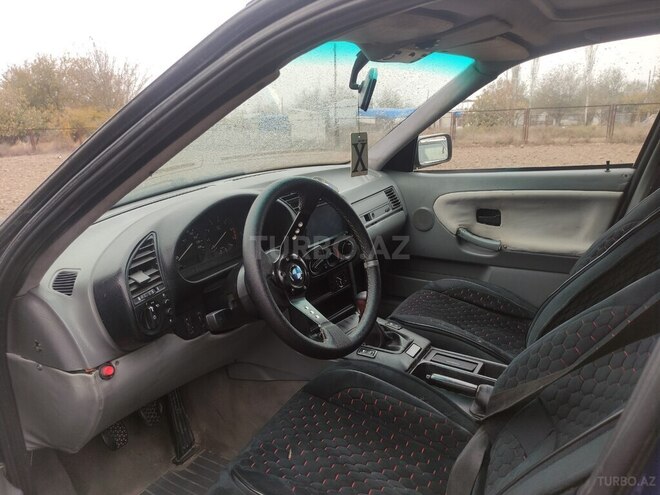 BMW 520 1992, 196,300 km - 2.0 л - İmişli