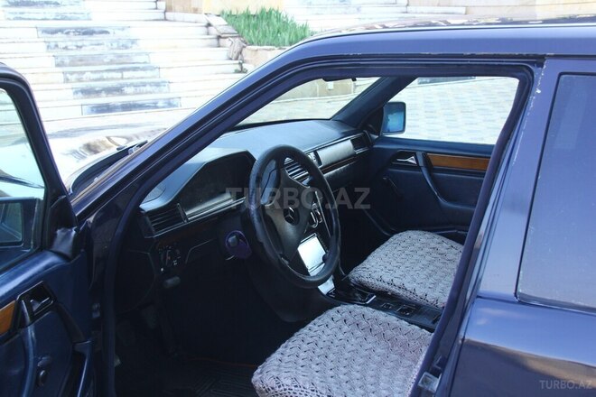 Mercedes E 200 d 1993, 156,000 km - 2.0 l - Gəncə