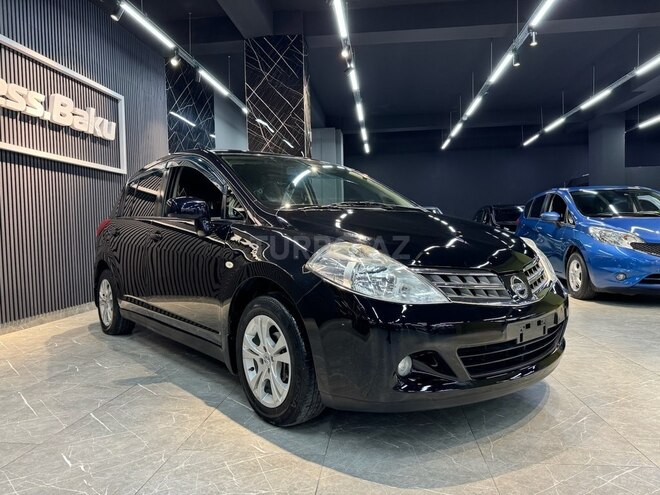 Nissan Tiida-2
