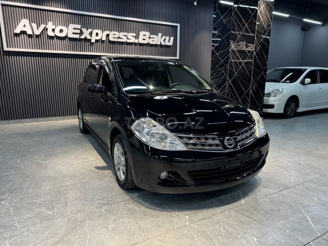 Nissan Tiida-6