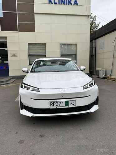 Changan Qiyuan A05 2024, 0 km - 1.5 л - Bakı