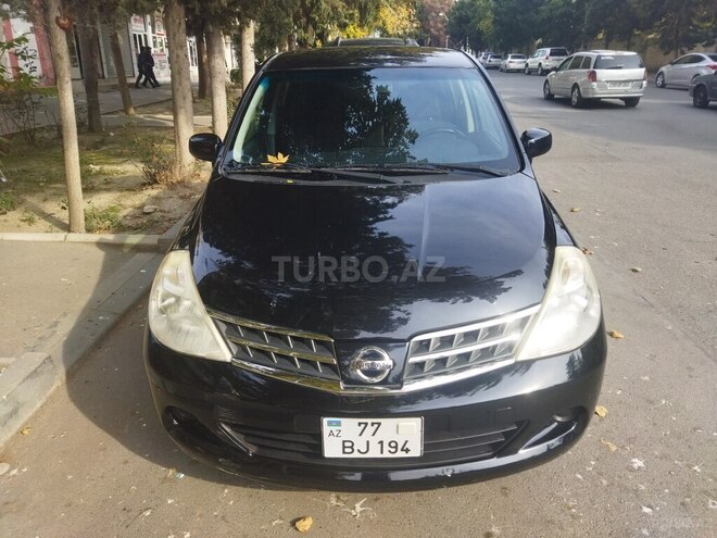 Nissan Tiida-1