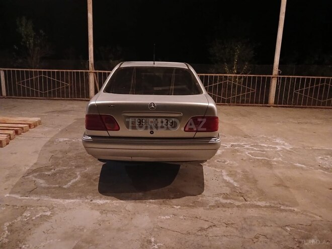 Mercedes E 240 1997, 350,000 km - 2.4 л - Hacıqabul