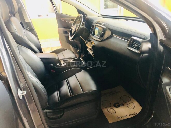 Kia Sorento 2017, 156,600 km - 2.0 l - Tovuz
