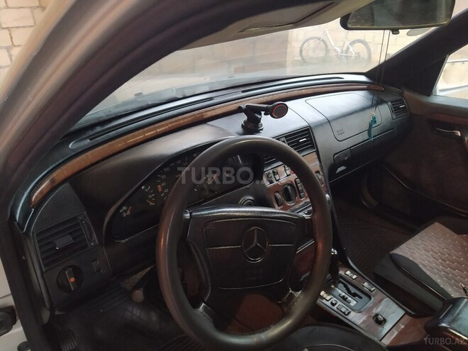 Mercedes C 220 1994, 200,000 km - 2.2 l - Şəmkir
