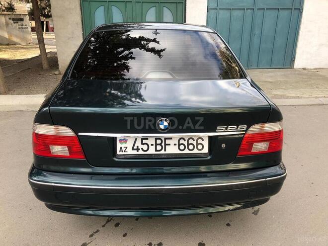 BMW 528 1998, 300,000 km - 2.8 l - Mingəçevir