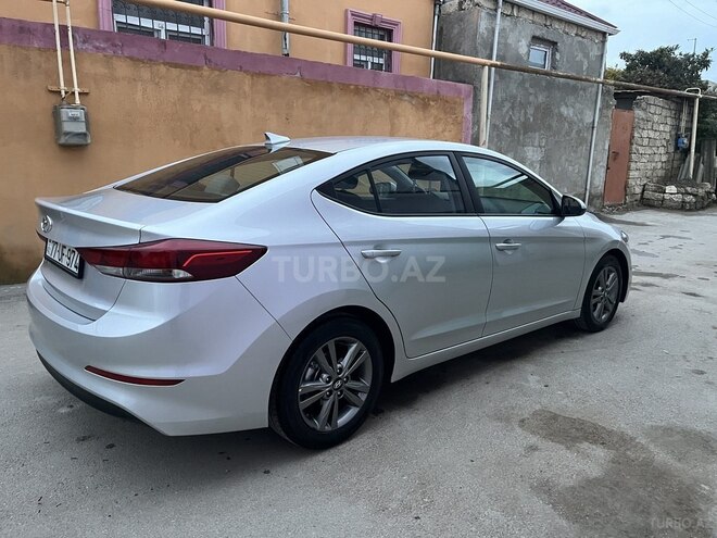 Hyundai Elantra 2018, 89,766 km - 2.0 l - Bakı