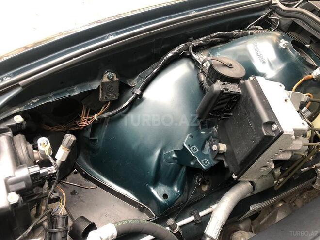 BMW 528 1998, 300,000 km - 2.8 l - Mingəçevir