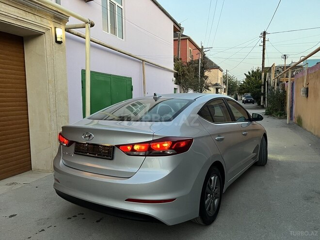 Hyundai Elantra 2018, 89,766 km - 2.0 l - Bakı