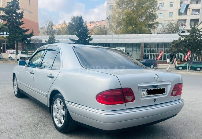 Mercedes E 240 1998, 360,000 km - 2.4 l - Sumqayıt
