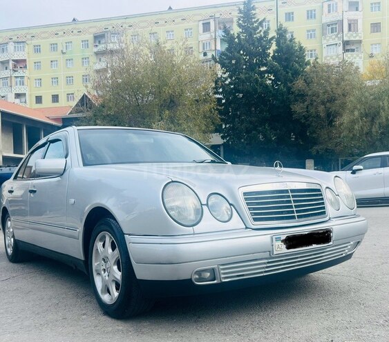 Mercedes E 240 1998, 360,000 km - 2.4 l - Sumqayıt