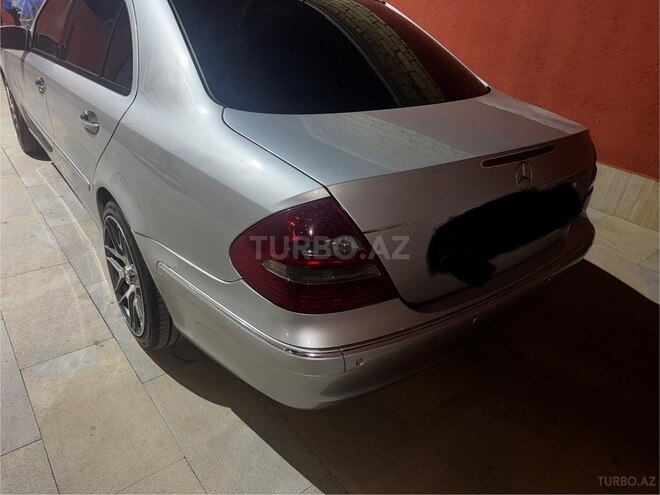 Mercedes E 220 d 2004, 303,400 km - 2.2 l - Sumqayıt
