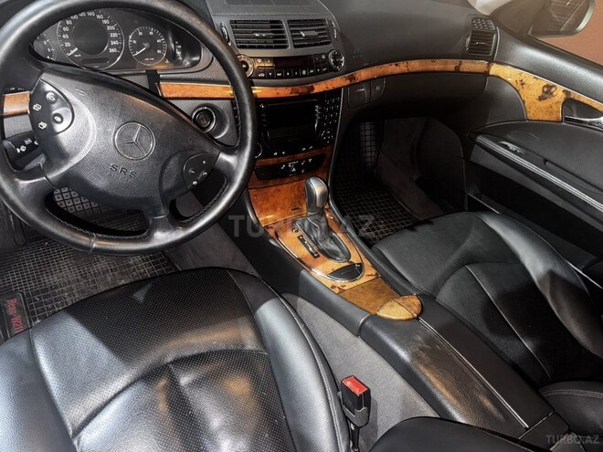 Mercedes E 220 d 2004, 303,400 km - 2.2 l - Sumqayıt