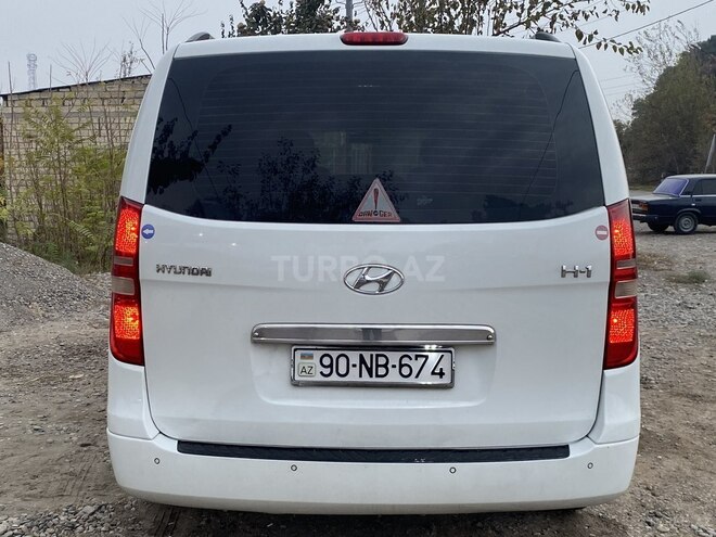 Hyundai H-1 2009, 358,000 km - 2.5 l - Beyləqan
