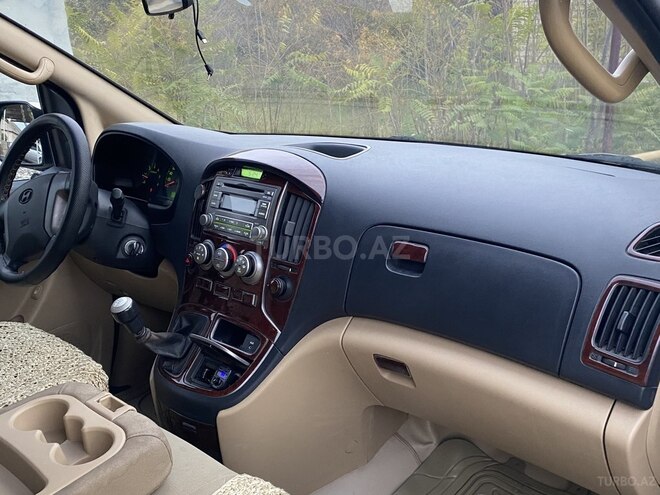 Hyundai H-1 2009, 358,000 km - 2.5 l - Beyləqan