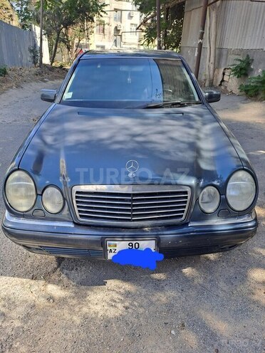 Mercedes E 200 1999, 630,000 km - 2.0 l - Sumqayıt