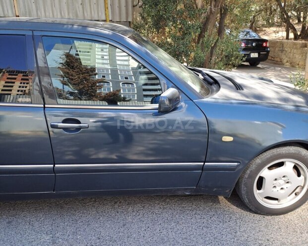 Mercedes E 200 1999, 630,000 km - 2.0 l - Sumqayıt