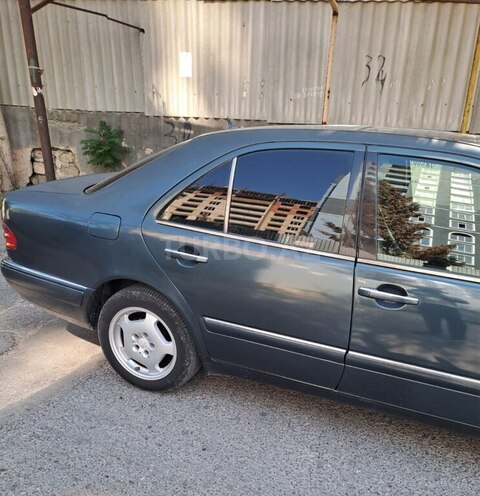 Mercedes E 200 1999, 630,000 km - 2.0 l - Sumqayıt