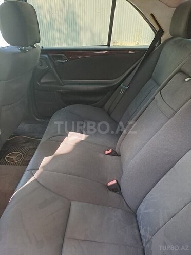 Mercedes E 200 1999, 630,000 km - 2.0 l - Sumqayıt
