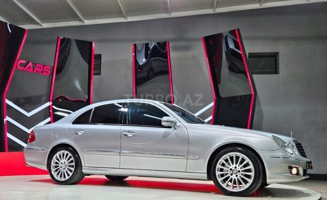 Mercedes E 260 2003, 255,000 km - 2.6 l - Sumqayıt